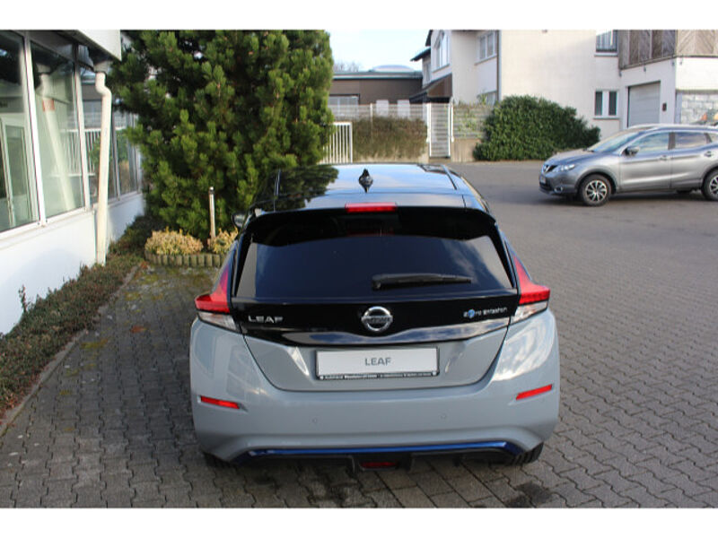 Nissan Leaf 40 kWh N-Connecta - Winter, LED, 360°, Navi