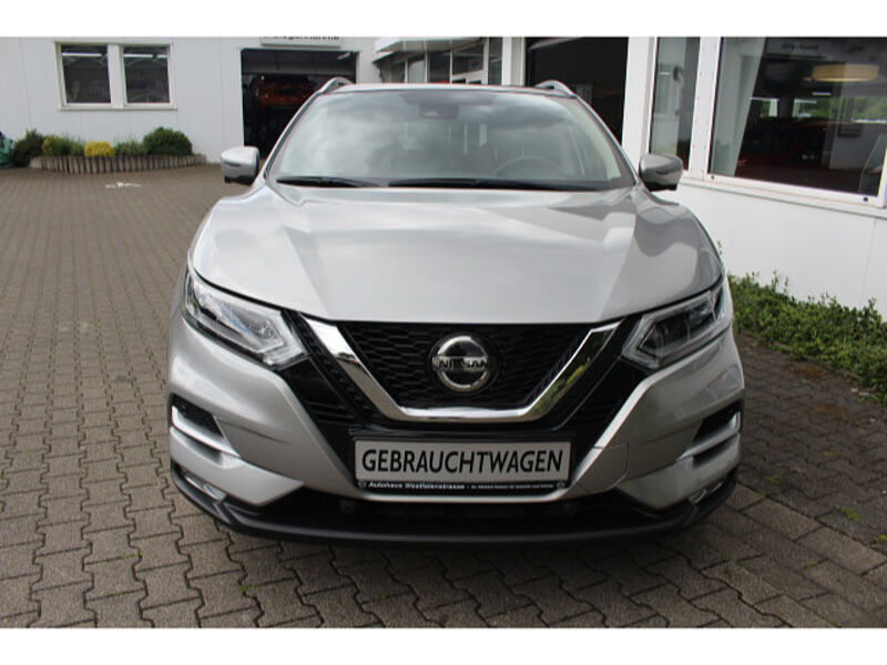 Nissan Qashqai 1.3 Akari - PGD, 360°, Sitzhzg, Navi, PDC