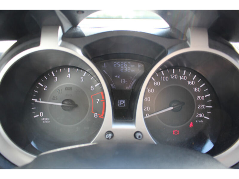 Nissan Juke 1.6 BOSE Personal Edition - 360°, Navi, Klima