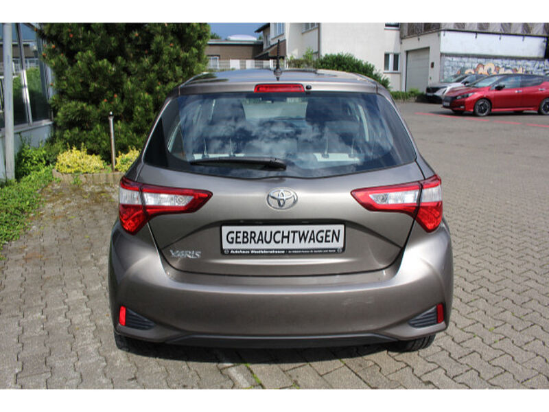 Toyota Yaris 1.0 VVT-i Comfort -Klima, Kamera, Safety, TFT