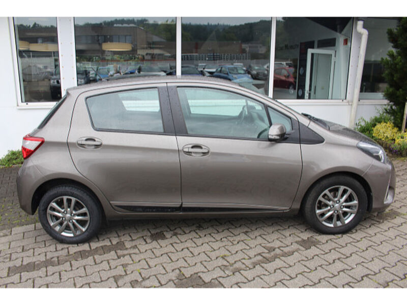 Toyota Yaris 1.0 VVT-i Comfort -Klima, Kamera, Safety, TFT