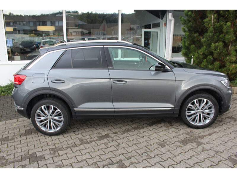 Volkswagen T-Roc 1.0 TSI IQ. DRIVE - Kamera, Navi, Klima, LED