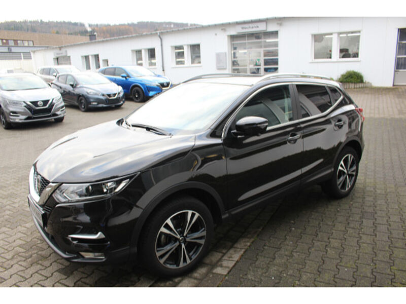 Nissan Qashqai 1.3 Zama-Klima, Navi,360°Kam. ,SHZ, PGD, PDC