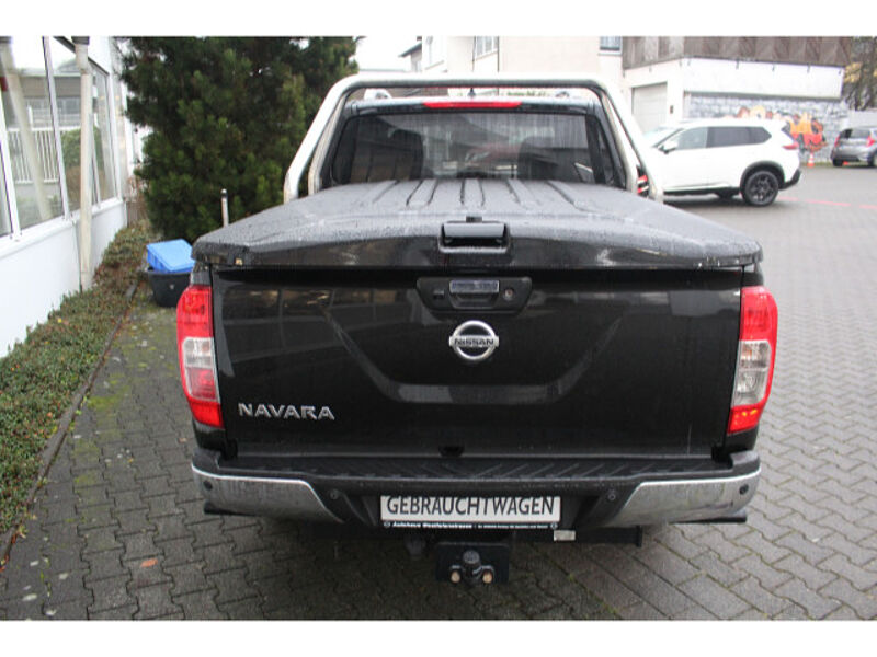 Nissan Navara NP300 Tekna Double Cab 4x4-AHK, Navi,360°