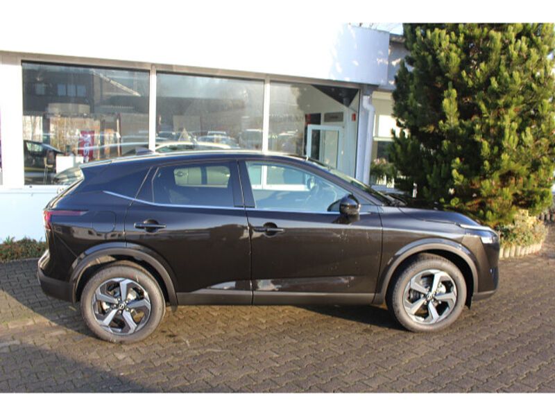 Nissan Qashqai 1.3 N-Connecta - Navi, Klima, SHZ, LED, uvm.